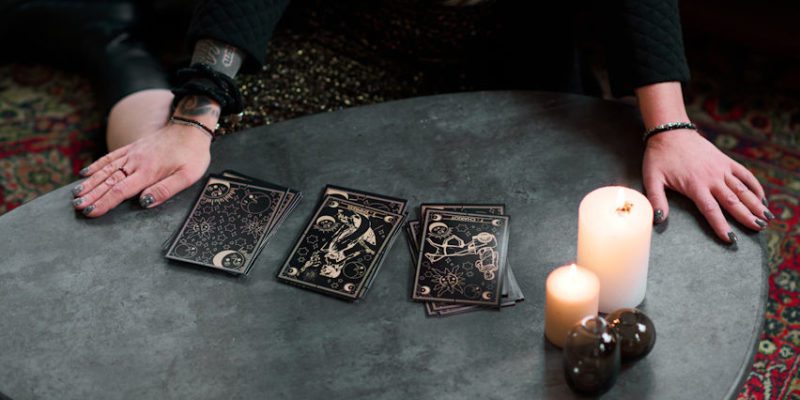 Why You Should Get a Tarot Reading